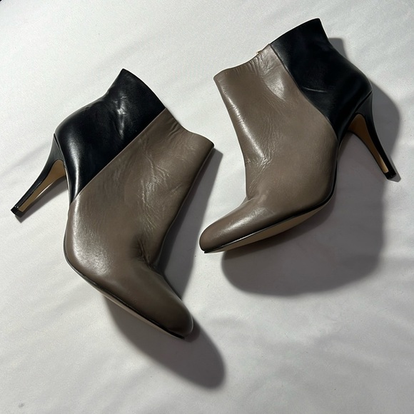 Ann Taylor Robyn Leather Black/Taupe Color Block Heeled Ankle Boots - Picture 2 of 8